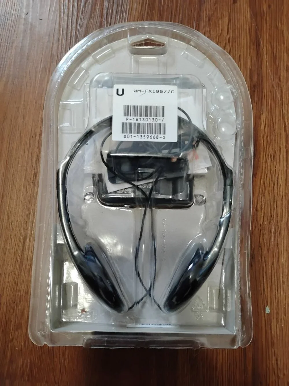 NWT Deadstock Vintage Sony WM-FX195 Walkman Stereo Radio Cassette Player
